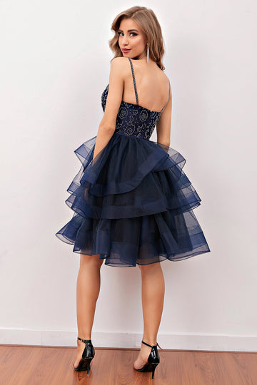 Vestido corto de cóctel con cuentas marinas